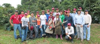 <p>En Floridablanca - Santander, jóvenes se capacitaron en cosecha asistida de café</p> - Clic para ampliar
