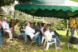 Espacio de interacción virtual creado para usted Espacio de interacción virtual creado para usted